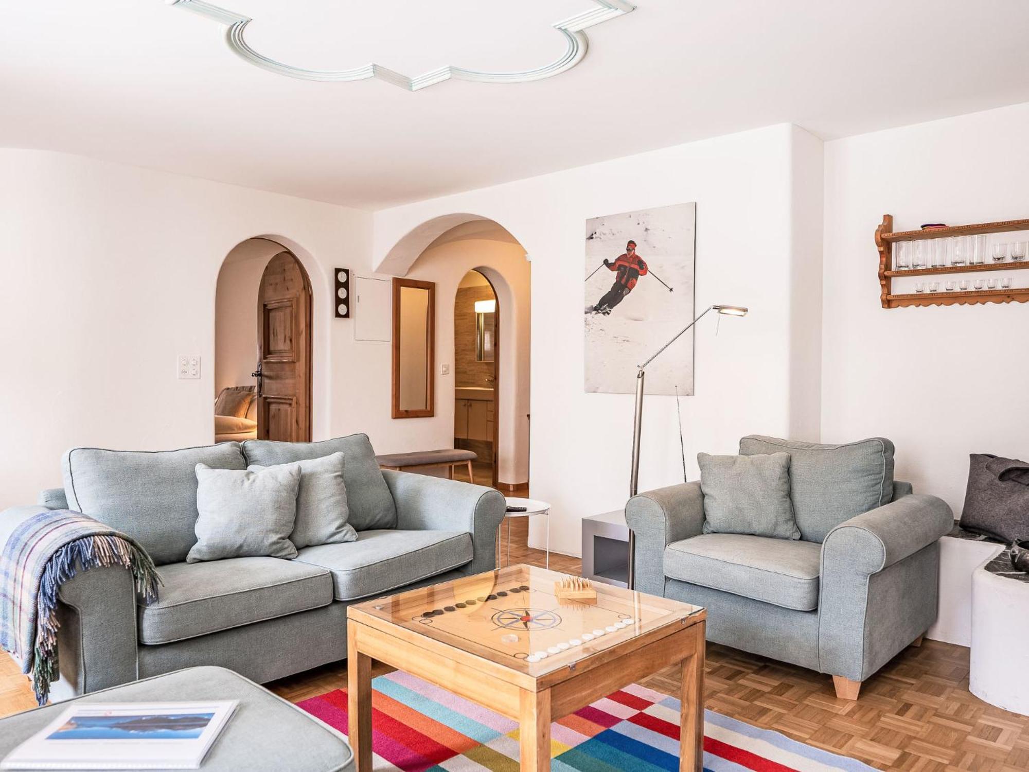 Apartment Chesa Mezzaun By Interhome 추오츠 외부 사진